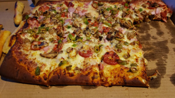 Dukes Pizza Plus food