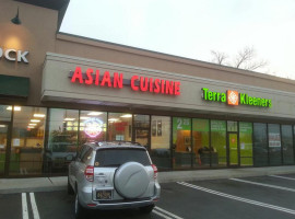 Asian Cuisine Chinese outside