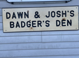 Badger's Den inside