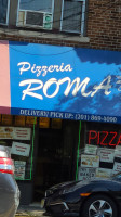 Roma Pizzeria outside