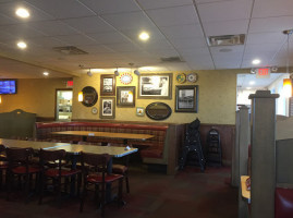 Larosa's Pizza Jackson inside