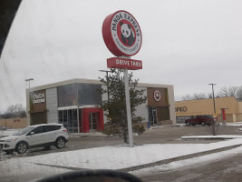 Panda Express In Qu outside