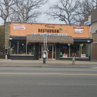 Dominy And Bakery outside