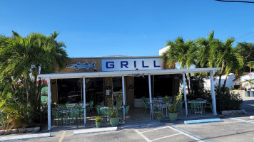 Barracuda Grill outside