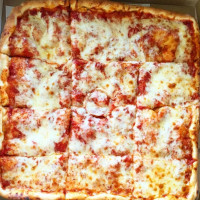 Monetti's Pizza food