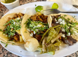 Taqueria El Jarocho food