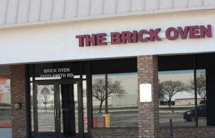 The Brick Oven outside