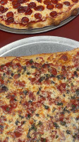 Ralph’s Pizza food