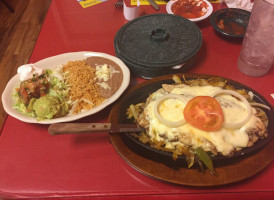 El Mariachi food