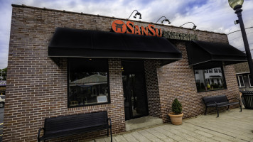 Sansu Japanese Steakhouse outside