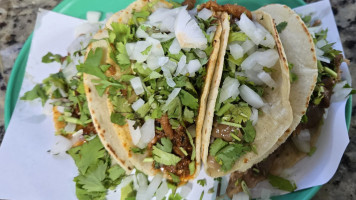 Taqueria Brenda Lee food