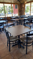 Peoples Pizza Of Cherry Hill inside