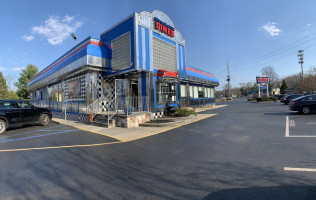 New Monmouth Diner outside