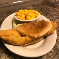 Huey's Restaurant Oyster Bar food