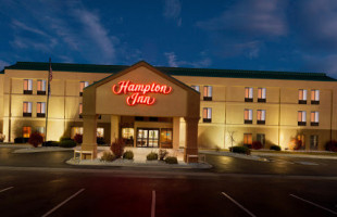 Hampton Inn Longmont outside