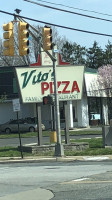 Vito's Pizza outside