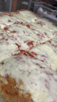 Vito's Pizza food