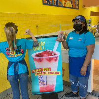 Wetzel's Pretzels food