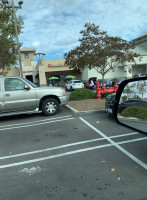 Menchie's Frozen Yogurt outside