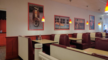 Johnny Rockets food