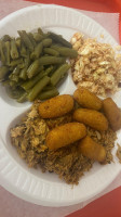 Aunt Bea's Bbq Of Pilot Mountain food