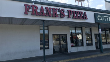 Frank's Pizza food