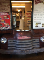 Stroud's Barbeque inside