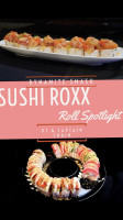 Sushi Roxx inside