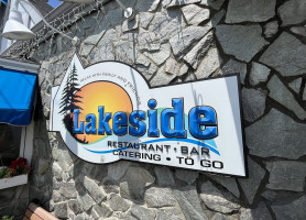 Lakeside Restaurant And Bar food