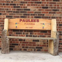 Paulee's Pizzeria outside