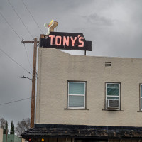 Tony's Place food