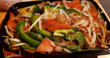 Kim's Chow Mein food