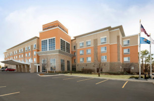 Doubletree By Hilton Oklahoma City Airport outside