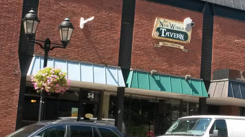 The New World Tavern outside