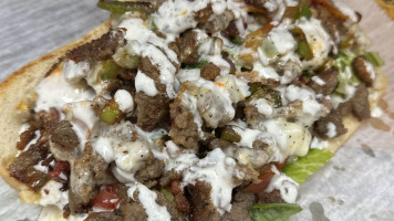 Gyro Cafe Smyrna food