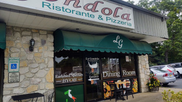 La Gondola Pizzeria Lakehurst N.j. inside