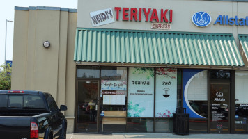 Heidi's Teriyaki Express outside