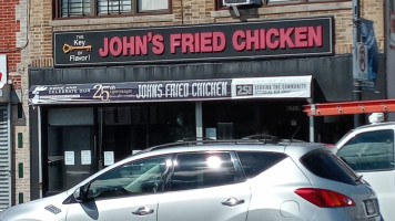 John's Fried Chicken outside