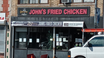 John's Fried Chicken outside