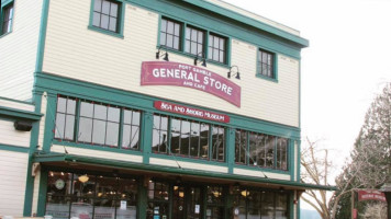 Port Gamble General Store Café outside