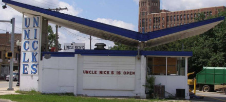 Uncle Nick's outside