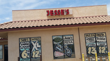 Jesse's Pizza food