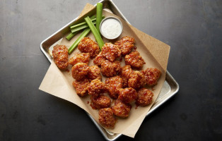 Buffalo Wild Wings food