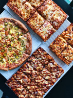 Jet's Pizza food