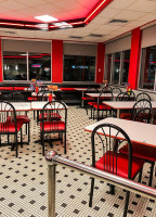 Steak 'n Shake inside