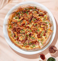 California Pizza Kitchen At Brentwood food