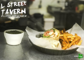 L Street Tavern food