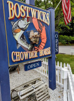 Bostwick's Chowder House food