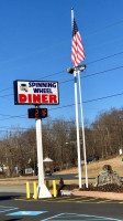 Spinning Wheel Diner outside