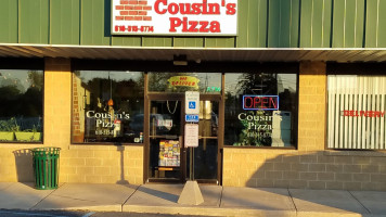 Cousins Pizza outside